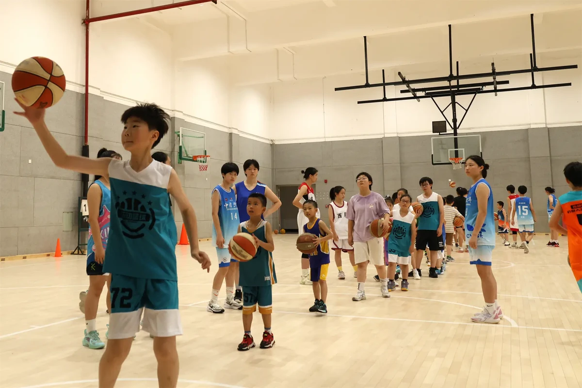 哪里可以找到适合篮球运动员的放松方法?_1